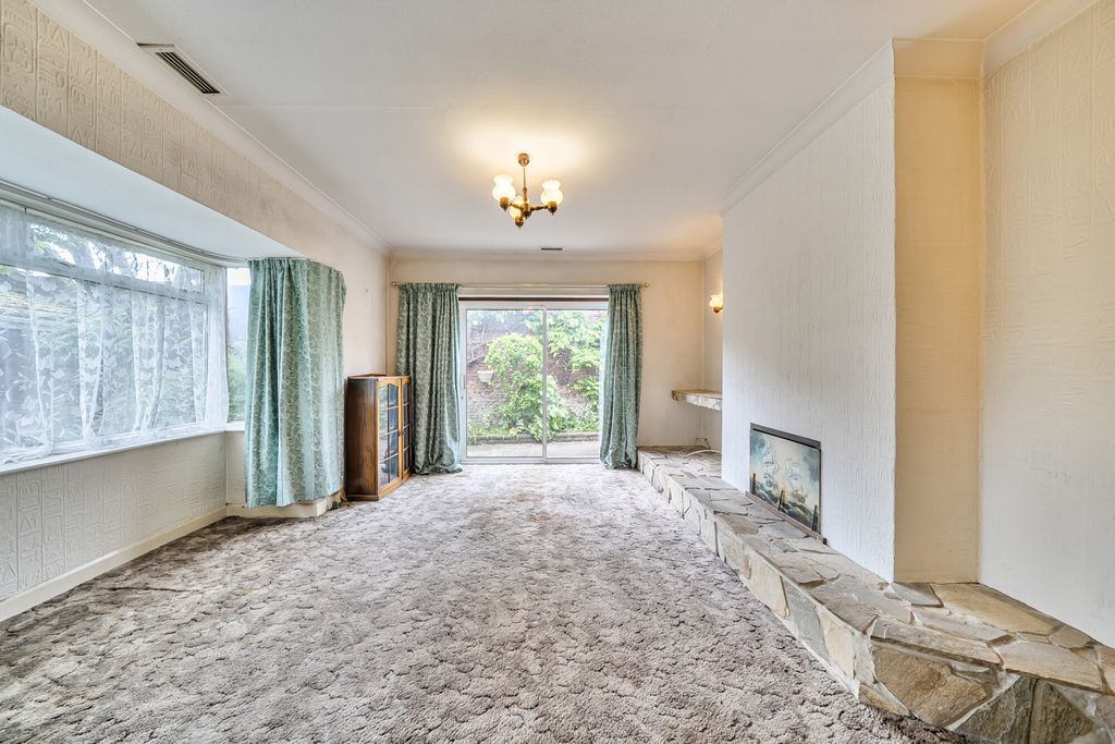 Property photo 3 of 14 3