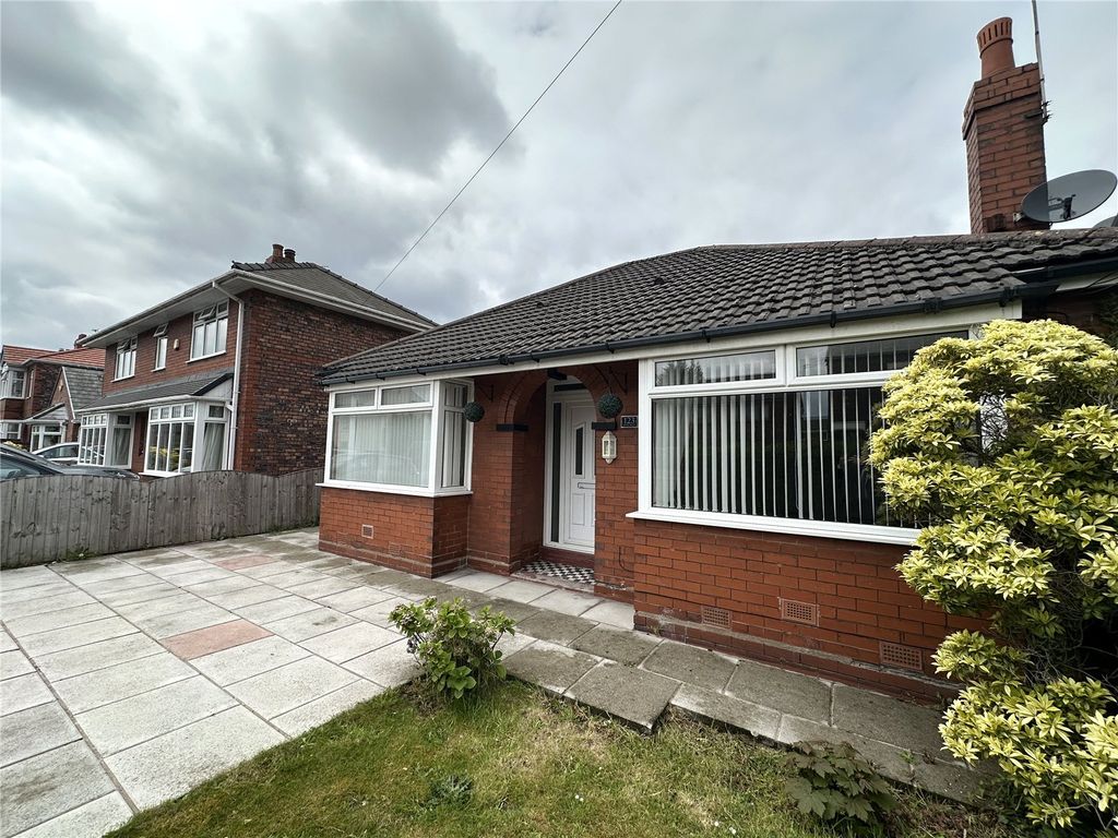 Property photo 2 of 14 Picture No. 17