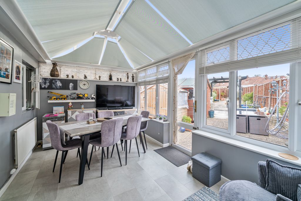 Property photo 2 of 14 Gallery