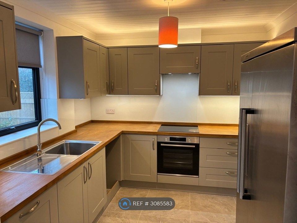 Property photo 1 of 24 Kitchen