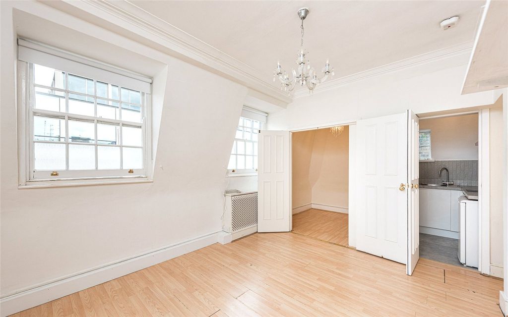 Property photo 1 of 9 Picture No. 17