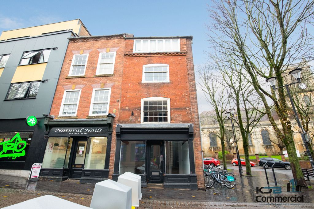 Property photo 2 of 11