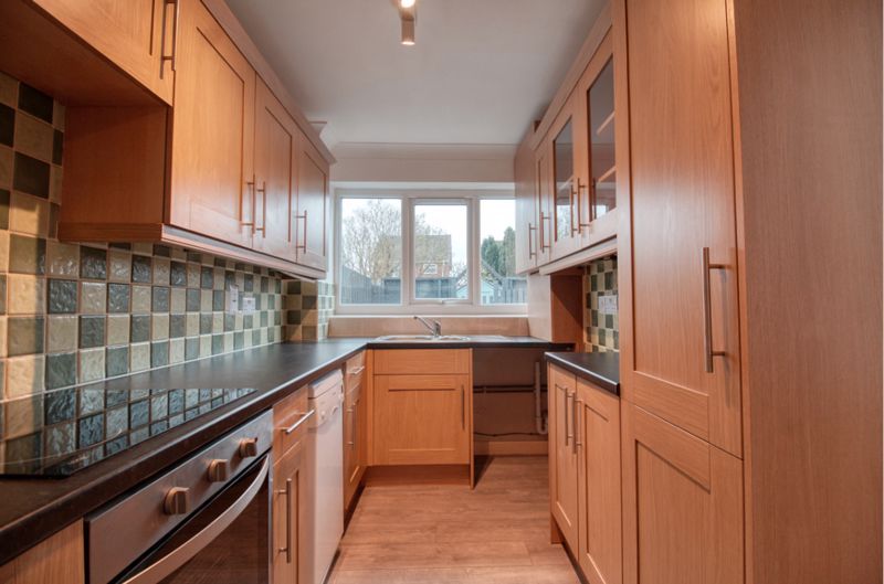 Property photo 3 of 15 Kitchen