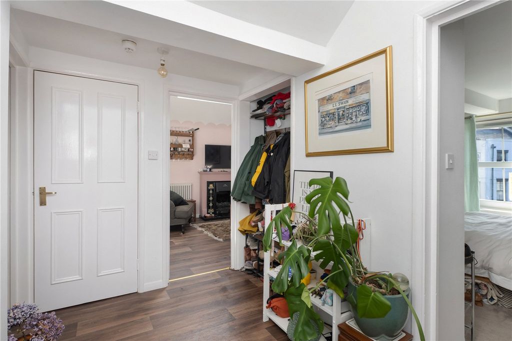 Property photo 2 of 11 Picture No. 08