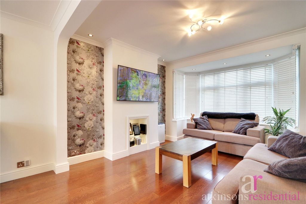 Property photo 2 of 23 Picture No. 03