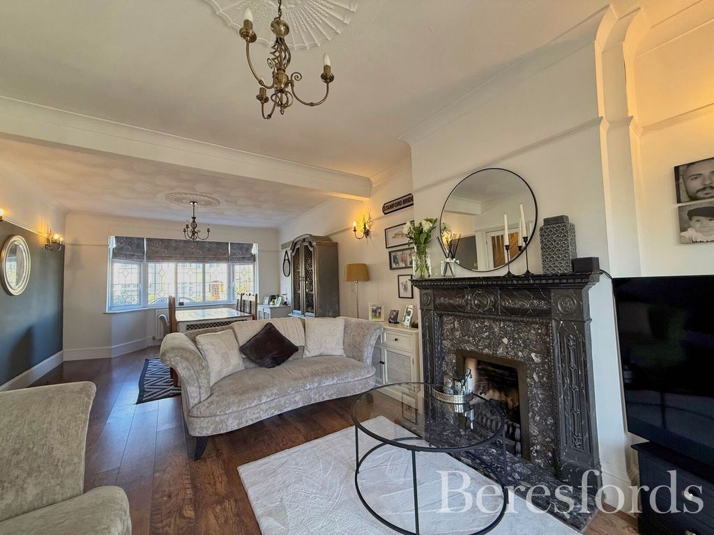 Property photo 2 of 16 Picture No. 20