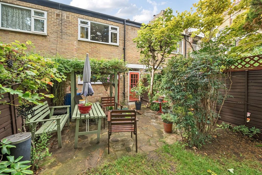 Property photo 2 of 15 Picture No. 26