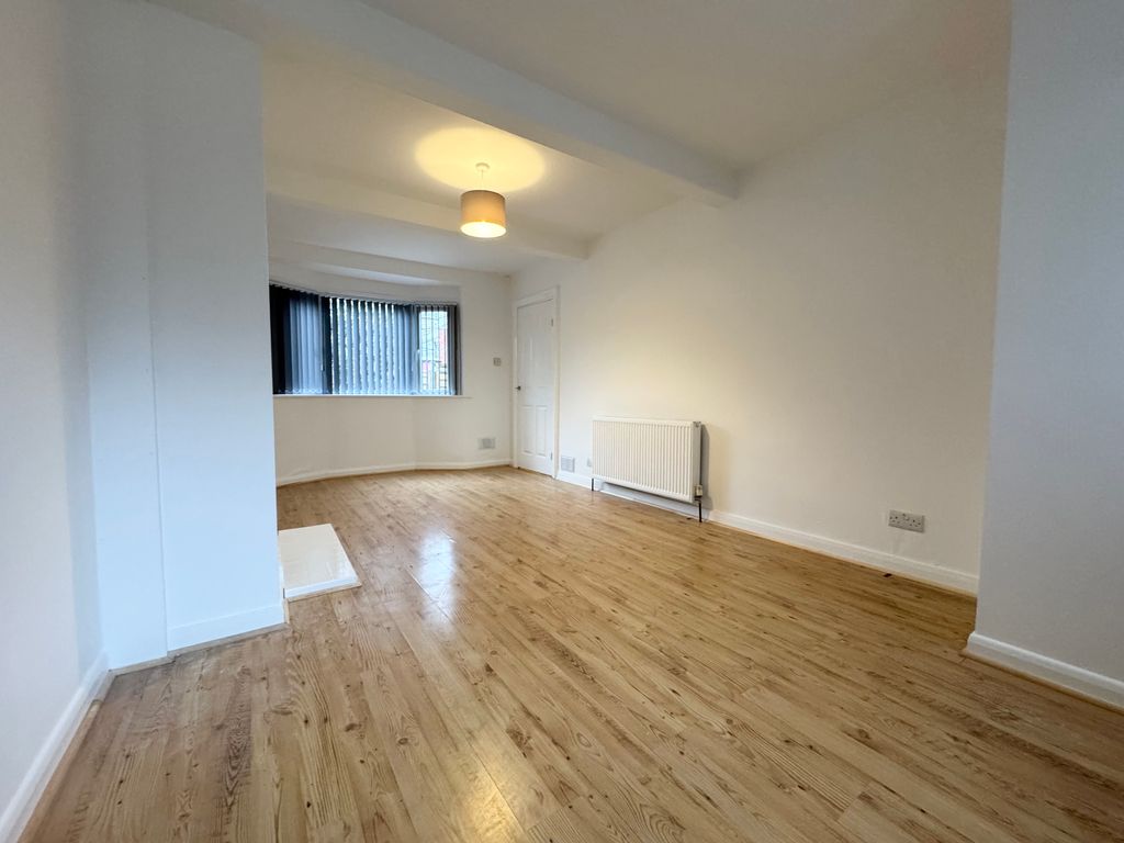 Property photo 3 of 10 Img_8440