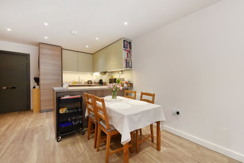 Property photo 3 of 10 Picture No. 06