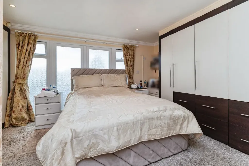 Additional image 22 of 5 bed semi-detached house for saleHeythrop Drive, Middlesbrough TS5
