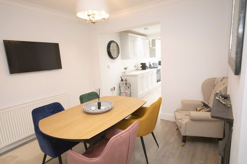 Property photo 2 of 14 Photo 12