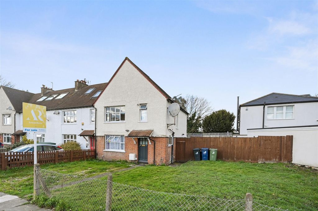 Property photo 1 of 10 Rcar- Popes Lane9.Jpg