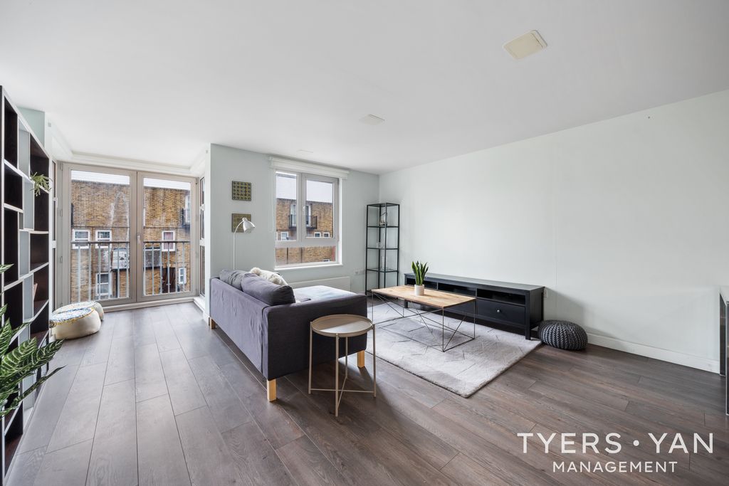 Property photo 1 of 16 Reception Room