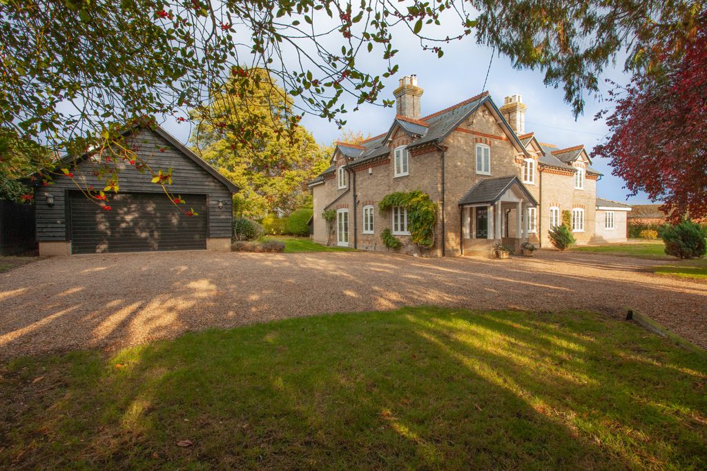 Property photo 1 of 20 Little Barton New