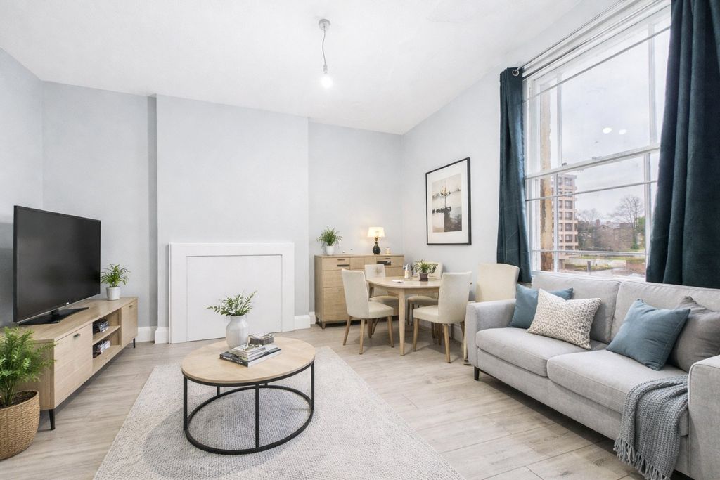 Property photo 2 of 5 Picture No. 17