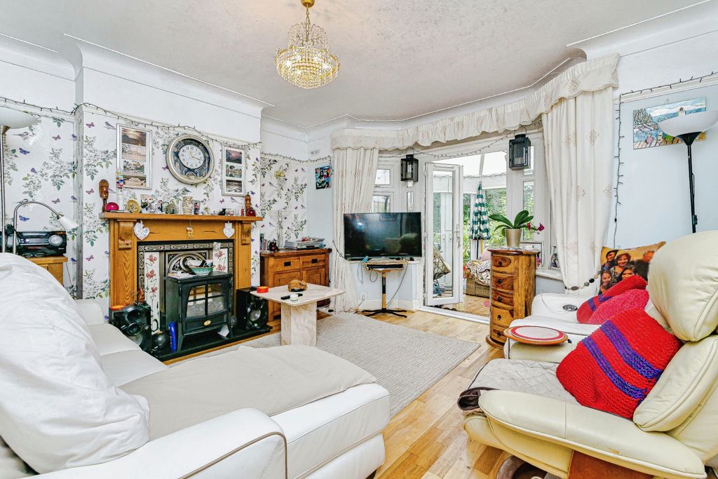 Property photo 2 of 17 Photography