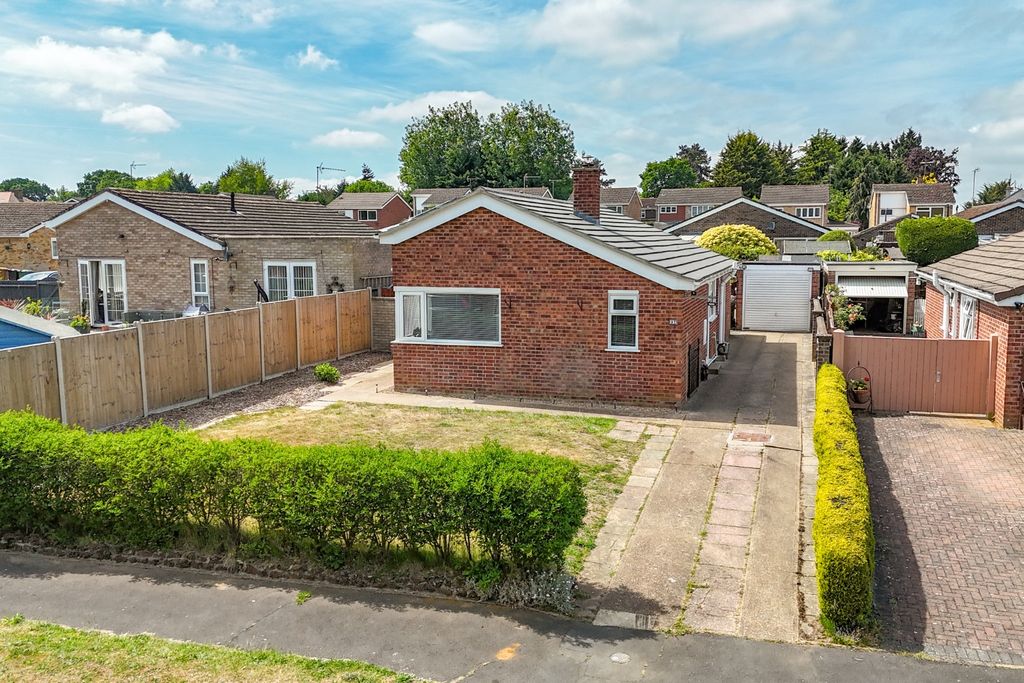 Property photo 1 of 32 4173581