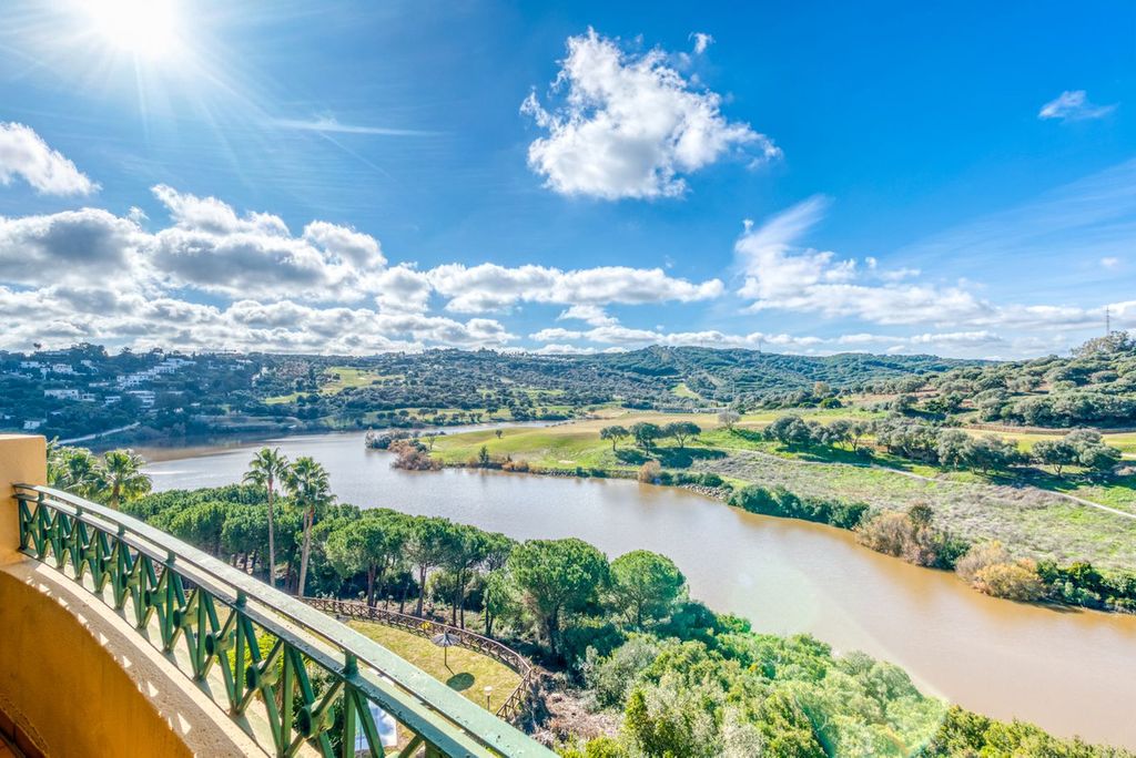 Property photo 2 of 26