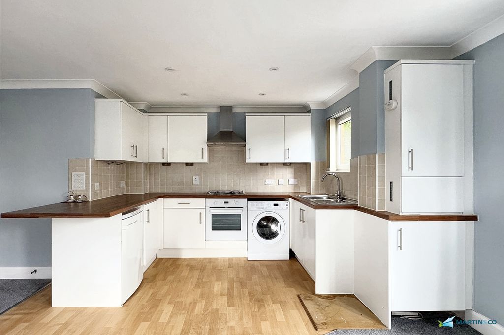 Property photo 3 of 14 Img_2764