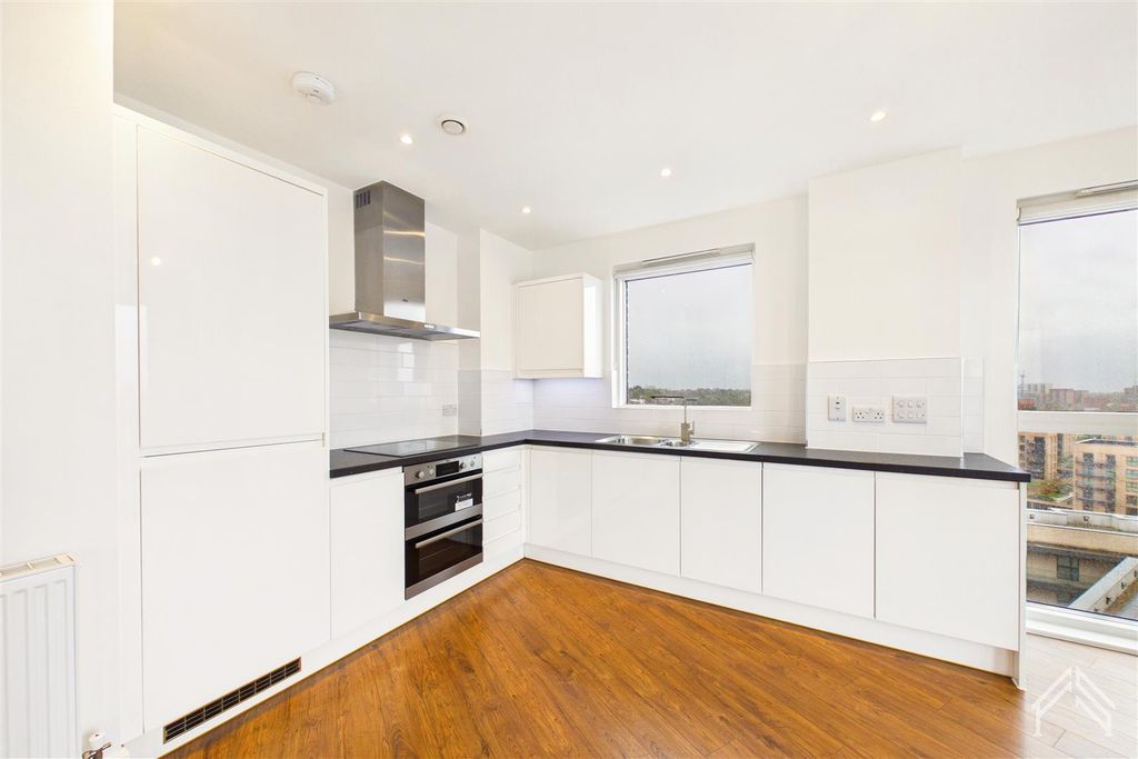 Property photo 3 of 11 10.Jpg