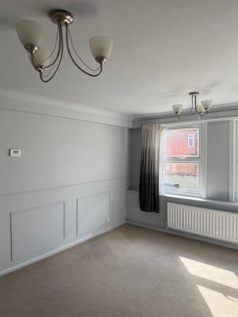 Property photo 3 of 7 Lounge 2.Jpg