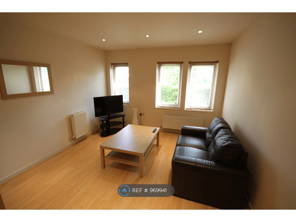 Property photo 3 of 3