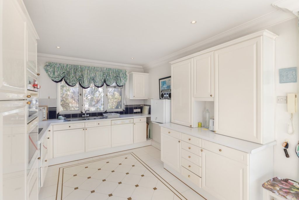 Additional image 11 of 4 bed detached house for saleClifton, St. Peter Port, Guernsey GY1