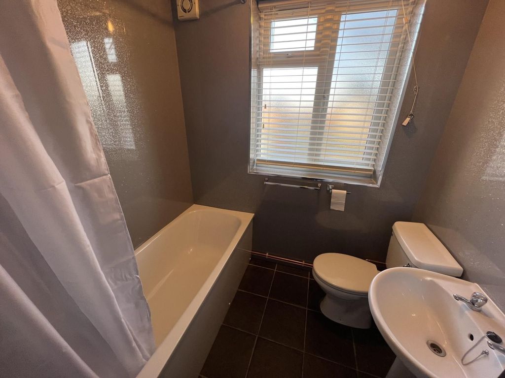 Property photo 2 of 8 3589-Hr-2.Jpg