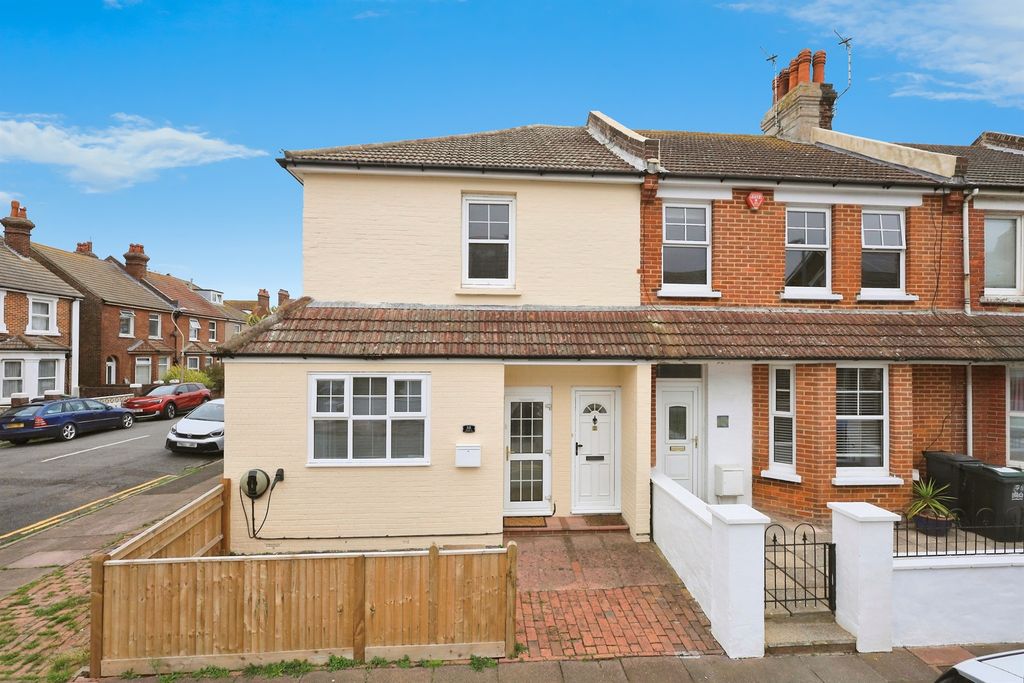 Property photo 1 of 13