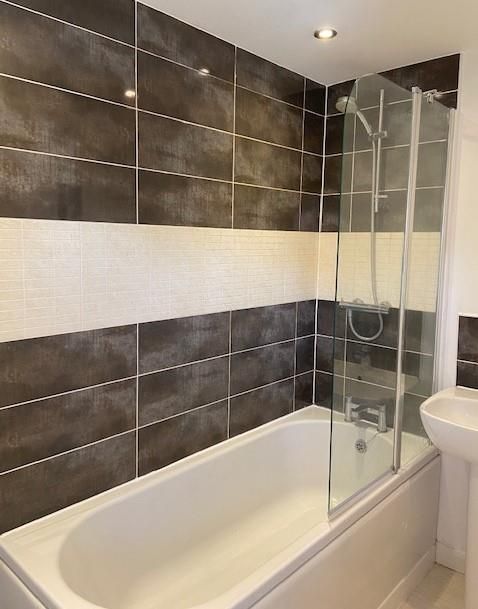 Property photo 3 of 4 Bathroom