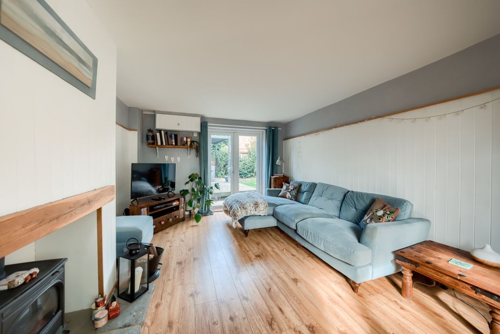 Property photo 3 of 17 Xh2A7833-Hdr(3)