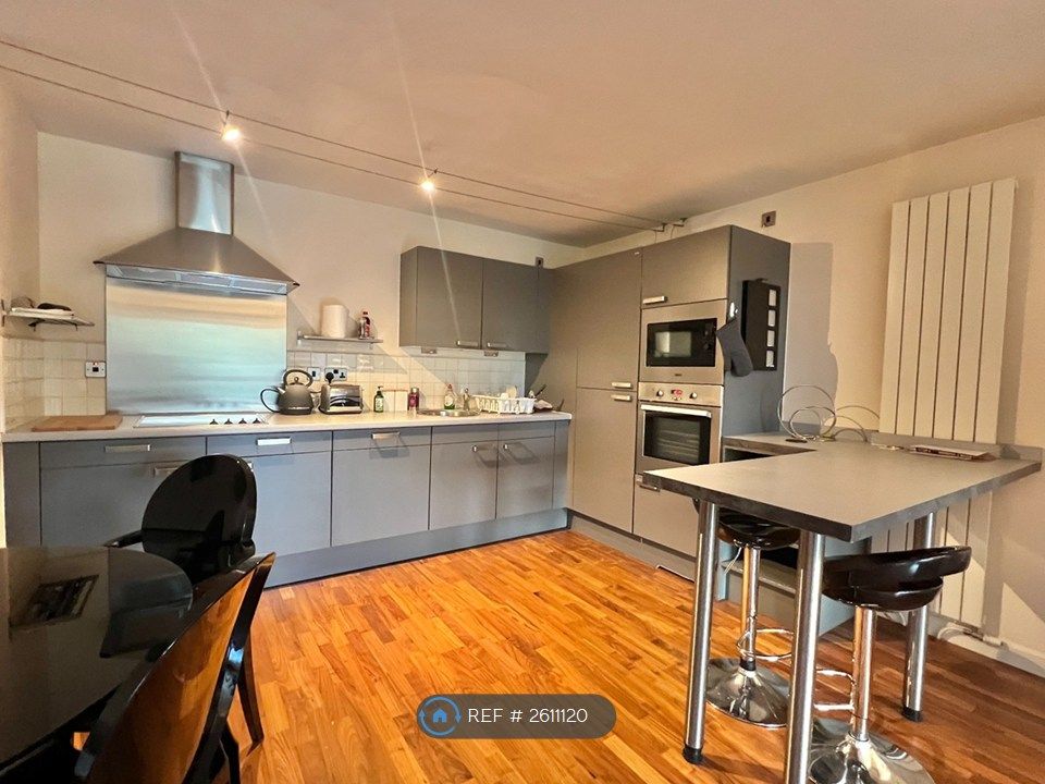 Property photo 3 of 18