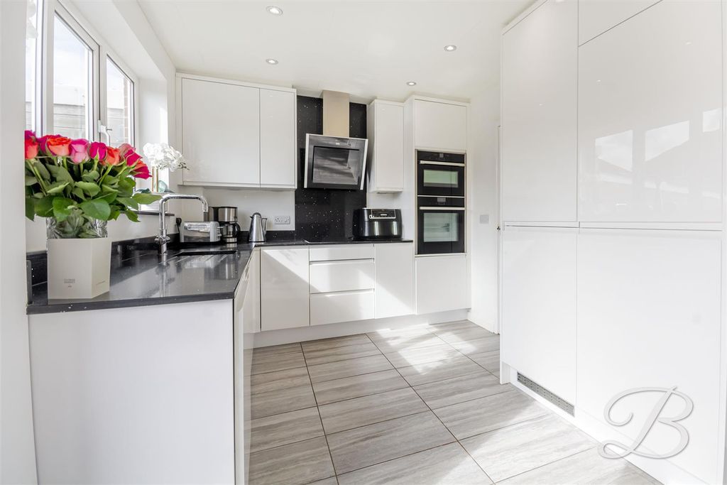 Property photo 2 of 31 Ccltd-4.Jpg