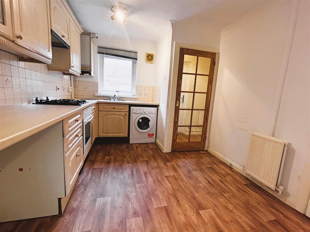 Property photo 2 of 15 Kitchen