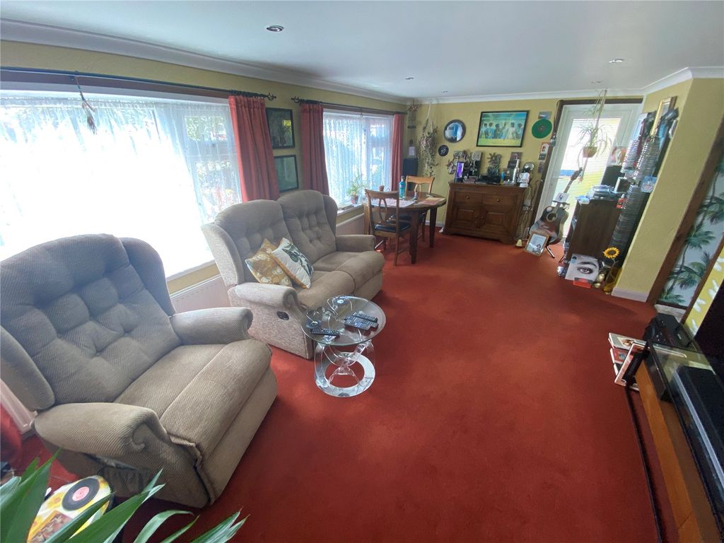 Property photo 3 of 15 Picture No. 04