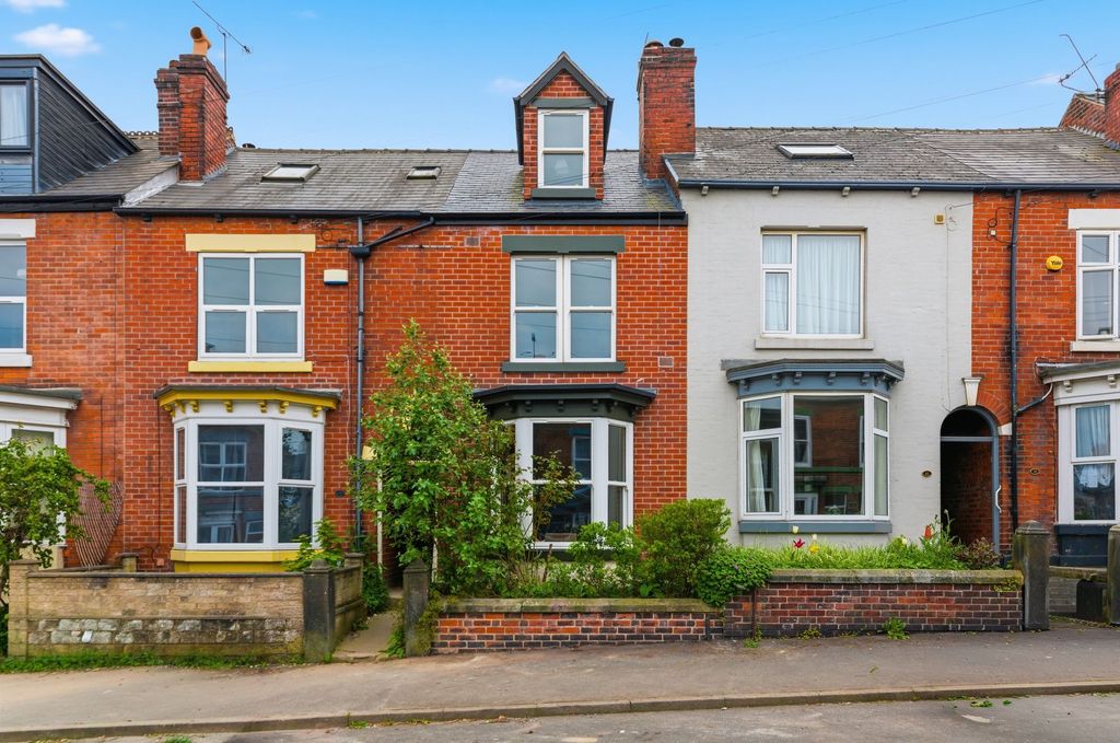 Property photo 1 of 34