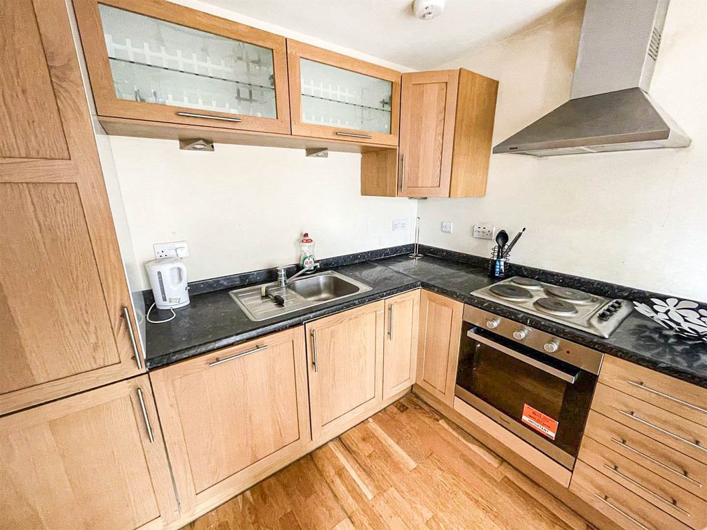 Property photo 3 of 14 Picture No. 24