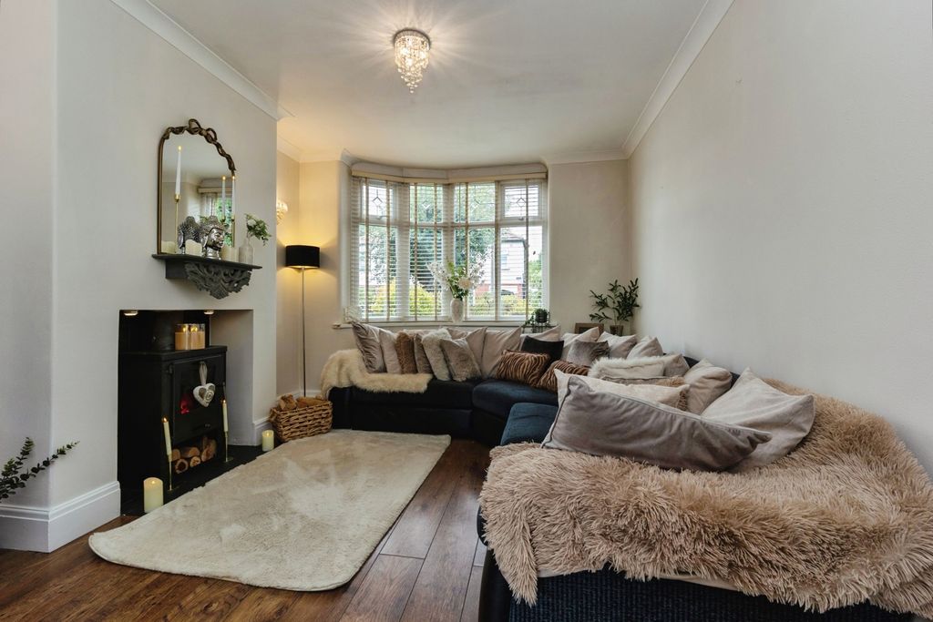 Property photo 2 of 22 Pbox-Img.Jpg