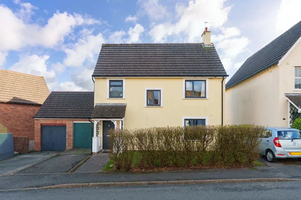 Property photo 3 of 16