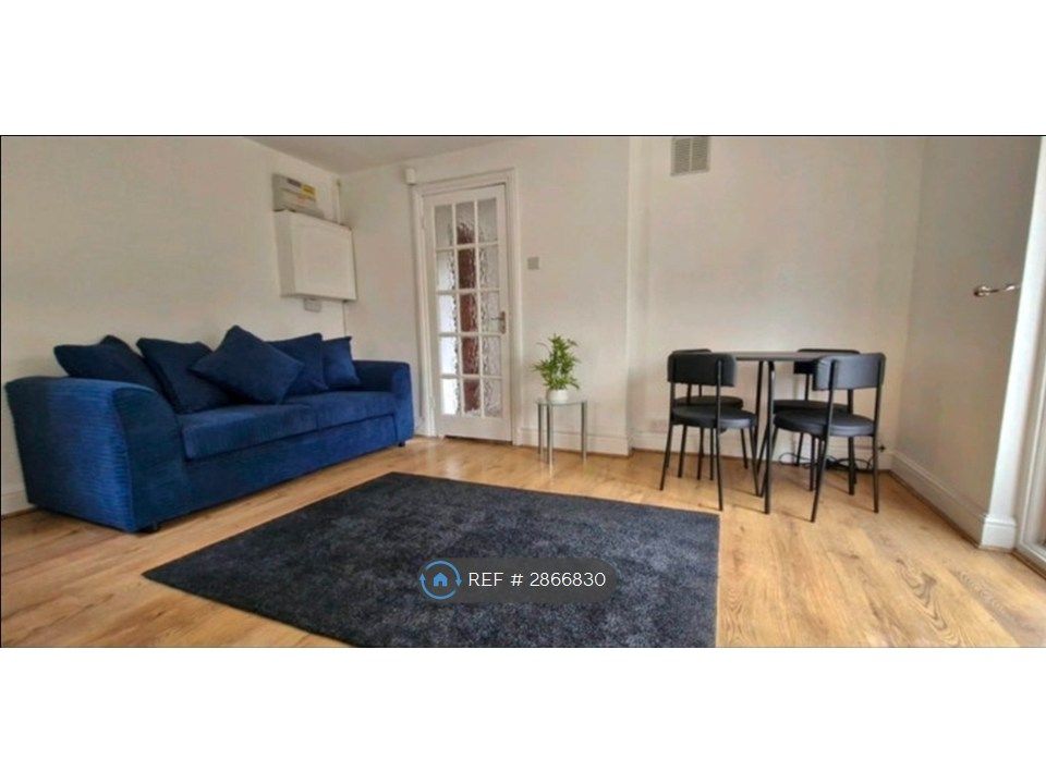 Property photo 1 of 9 Brand New Furniture