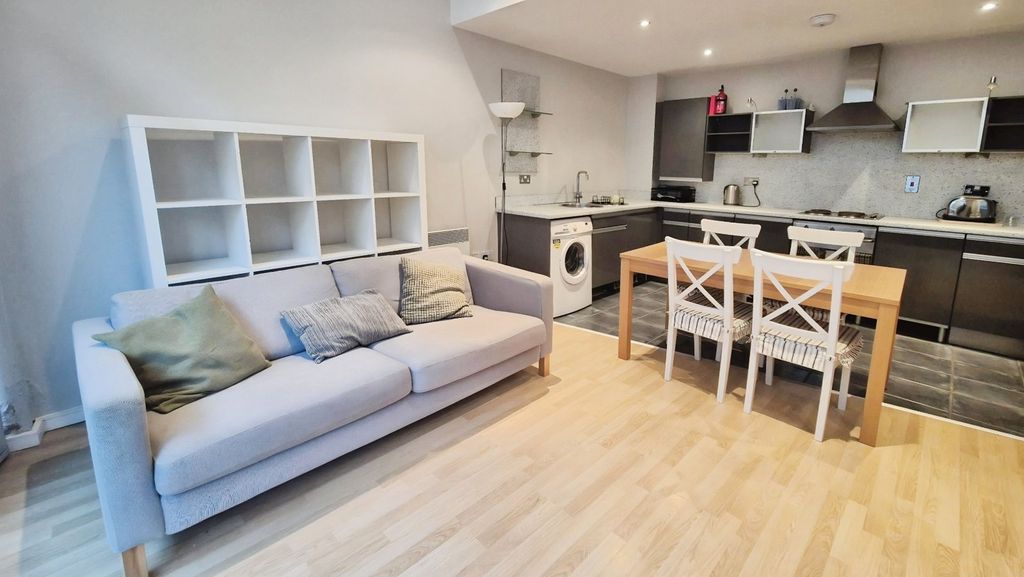 Property photo 1 of 13 Picture No. 17