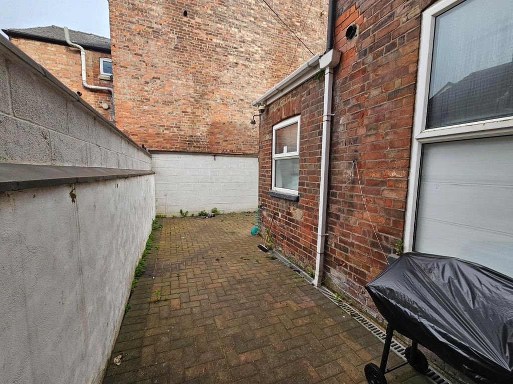 Property photo 2 of 15 Picture No. 06