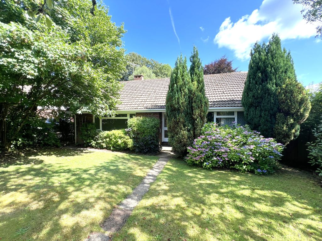 Property photo 1 of 12 Front