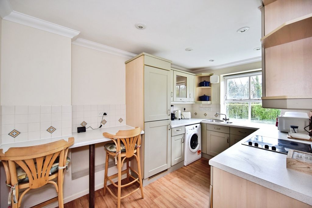 Property photo 3 of 11 Pbox-Img.Jpg