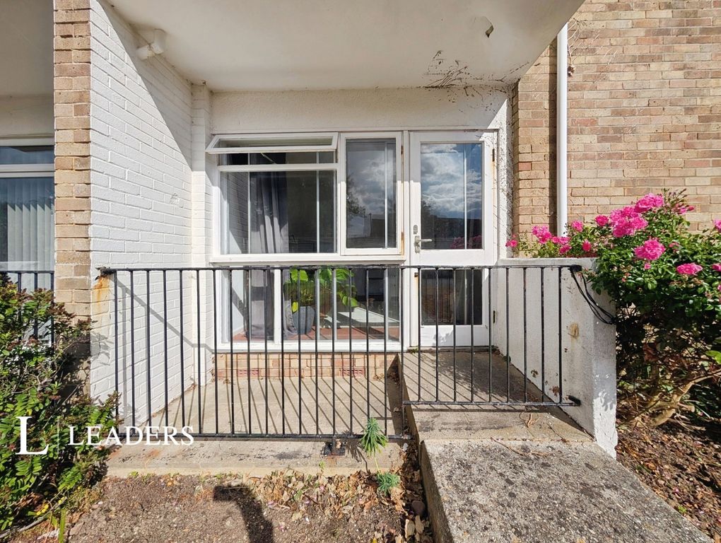 Property photo 2 of 13 Balcony