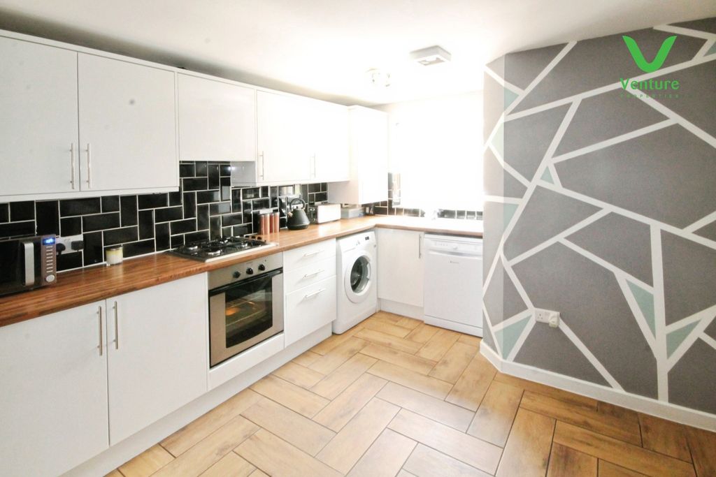 Property photo 2 of 13 Pbox-Img.Jpg