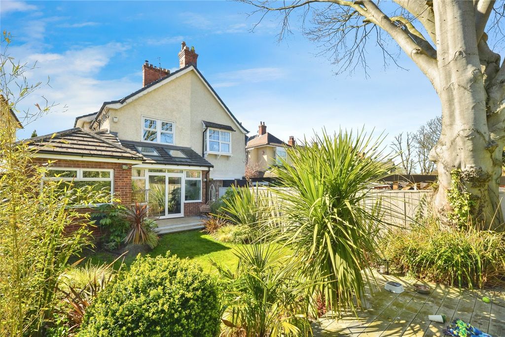 Property photo 2 of 17 Picture No. 20