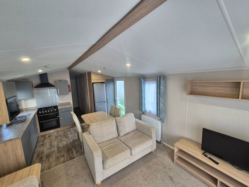 Property photo 3 of 4