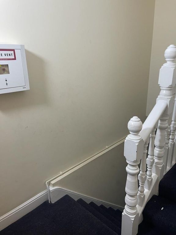 Property photo 2 of 9 Photo 2