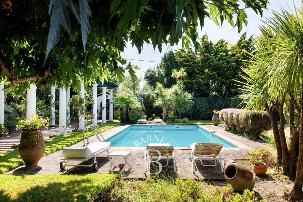 Property photo 3 of 23